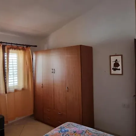 Appartamento, 2 Adulti E 2 Bambini A 150 Dal Mare * 奧爾比亞