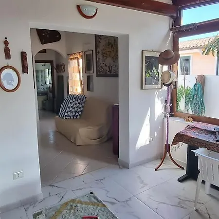 Appartamento, 2 Adulti E 2 Bambini A 150 Dal Mare 度假居 奧爾比亞